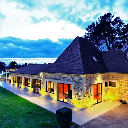 Combas Village De * Saint-Crépin-et-Carlucet