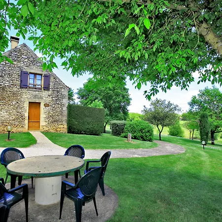 Combas Village De * Saint-Crépin-et-Carlucet