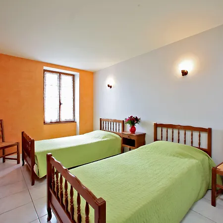 Combas Village De Saint-Crépin-et-Carlucet