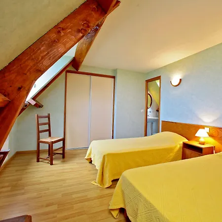 Combas Village De Saint-Crépin-et-Carlucet