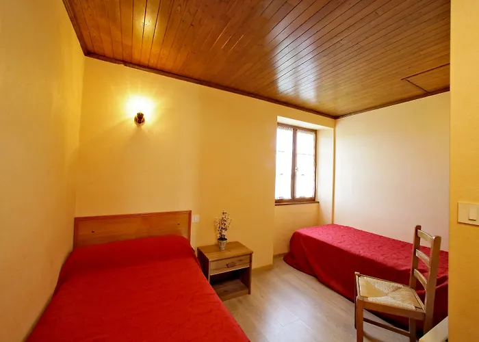 Combas Village De 別荘 *