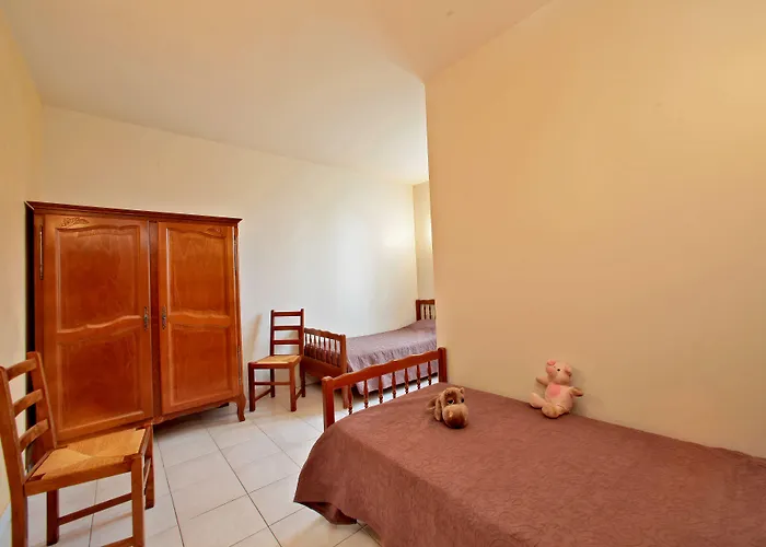 別荘 Combas Village De *