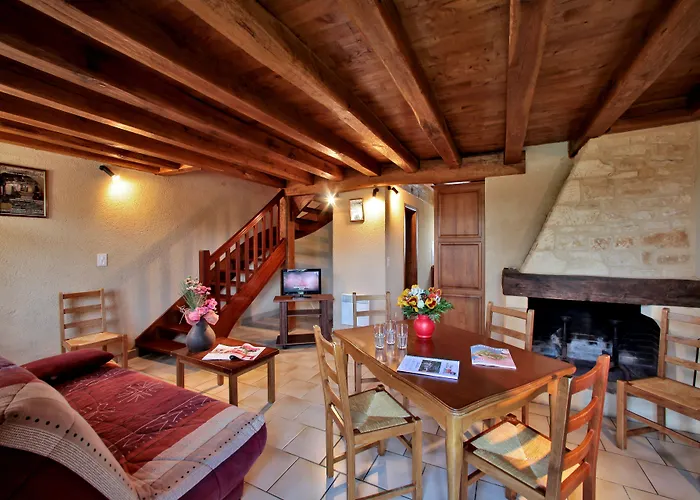 別荘 Combas Village De Saint-Crépin-et-Carlucet